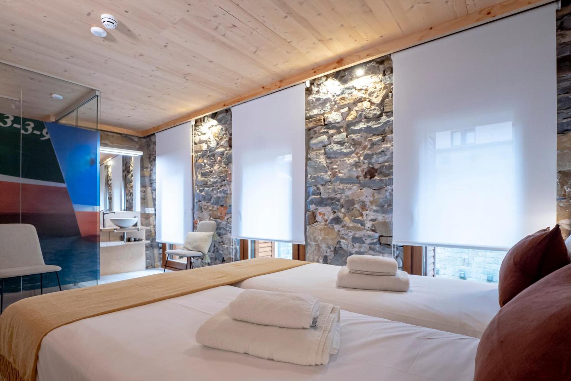 Aristondo Boutique Pentsioa Hotel Getaria Exterior photo